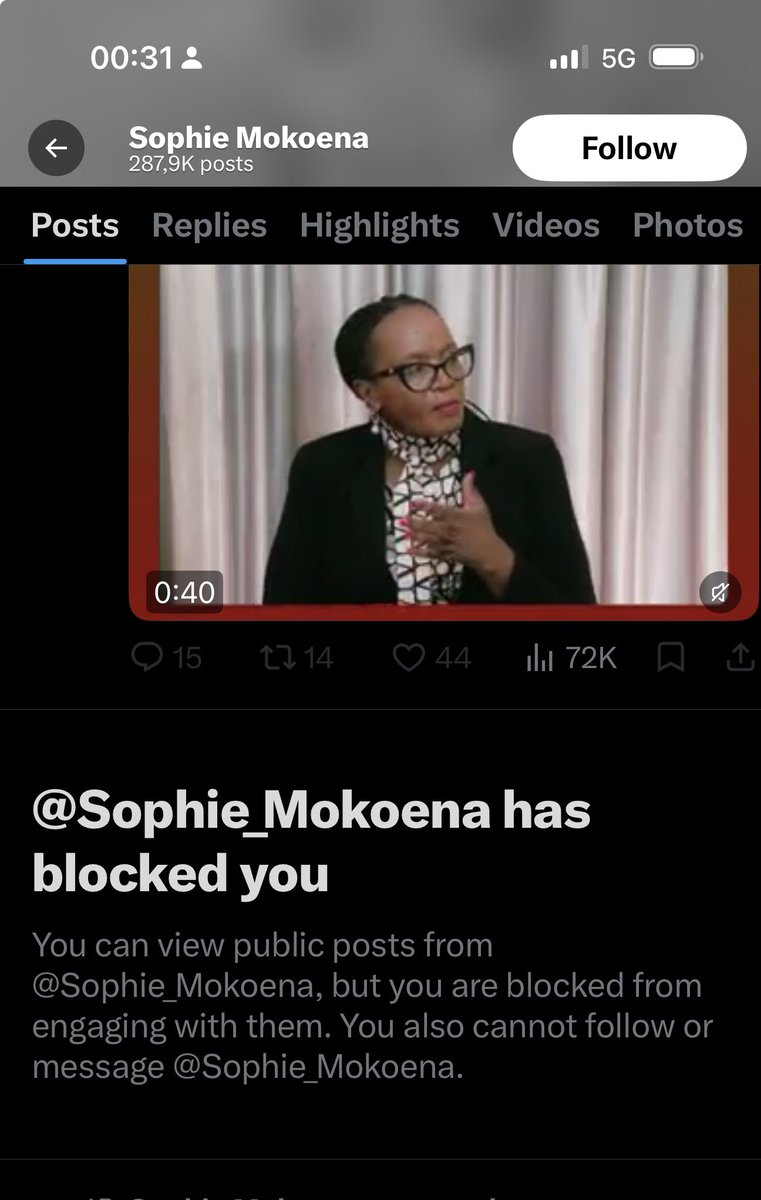 JacintaNgobese's tweet photo. This is so weird man!!! I’ve never ever even tweeted to her and I’m blocked 🚫 I literally went to see her profile to see why I’m being called an agent 🤣🤒 Hawu Mme Sophie hle https://t.co/jmQblsOR00