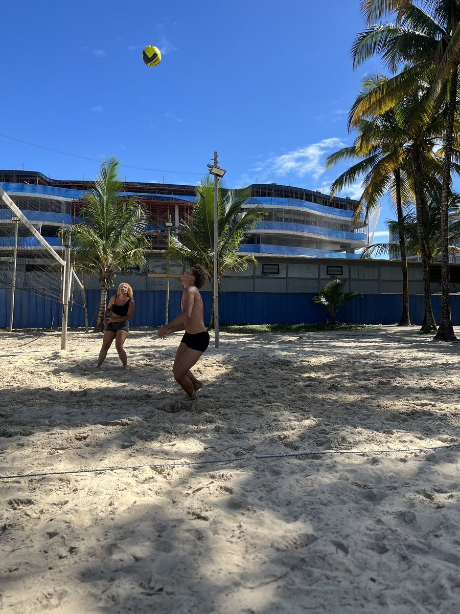 quercha_'s tweet photo. Vôlei nosso de cada domingo https://t.co/718WFXP6Vz