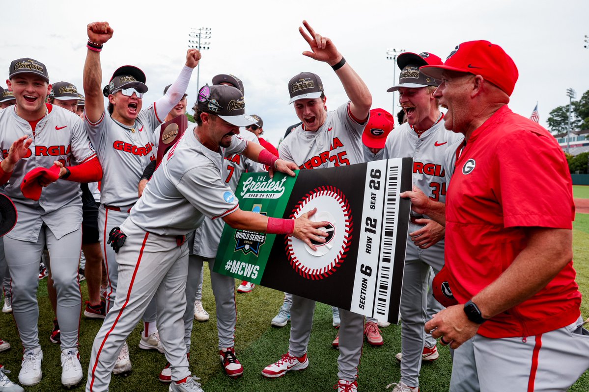 BaseballUGA's tweet photo. TICKET PUNCHED 🎟️

#GoDawgs https://t.co/jN8wc4UNCN