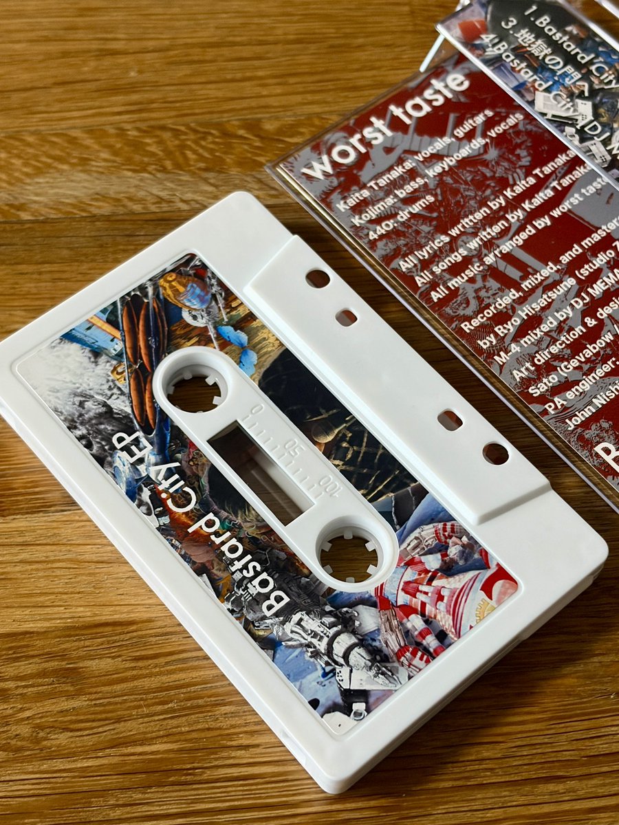 _WORSTTASTE_'s tweet photo. worst taste 2ndカセット
『Bastard City EP』OUT NOW!!

1. Bastard City
2. ニュークリエーション
3. 地獄の門へ
4. Bastard City（DJ MEMAI remix）
 ¥1300+tax

https://t.co/EK6FoNHxUG https://t.co/SDNB38rxDk