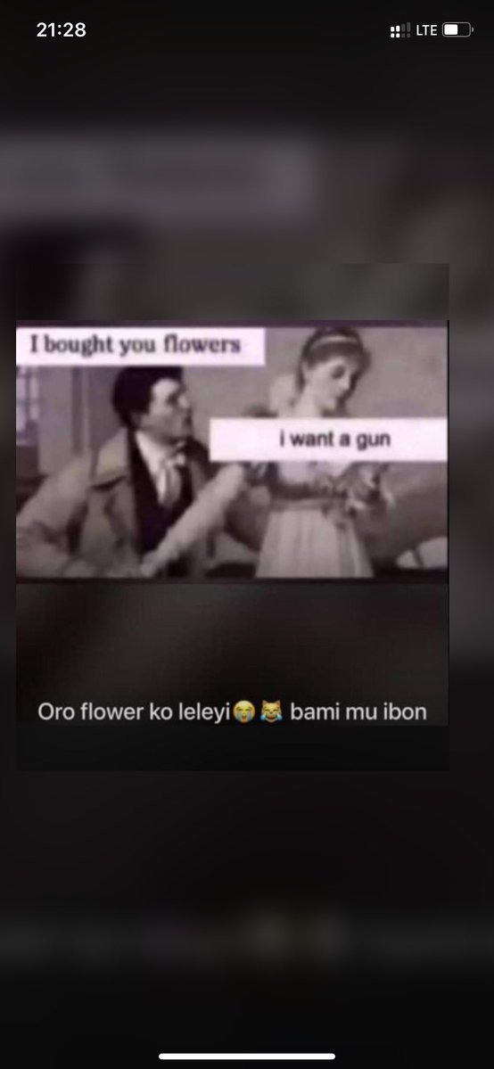 anitaakaji's tweet photo. Wetin I wan use flower do mbok😩 https://t.co/xVbEBY72LC