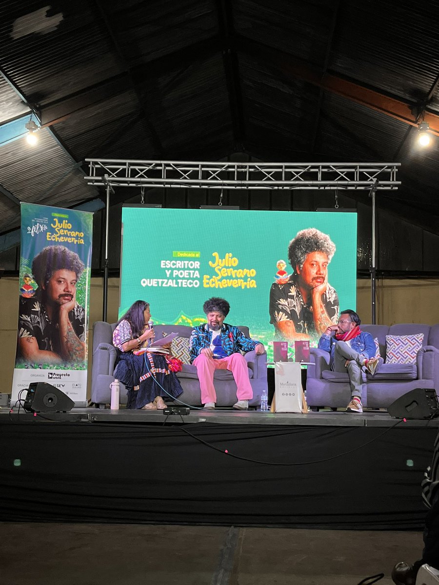 tinchosica's tweet photo. Gracias Feria internacional del libro de Xela (FILXELA). Gracias @julioserrano y Karen Fernández (cuentacuentos y escritora). Gracias por darme un lugar de privilegio para presentar Facu in the Sky with Diamonds. 
Llenaron mi alma en el momento en que más lo necesitaba. https://t.co/m8adpdvqXJ