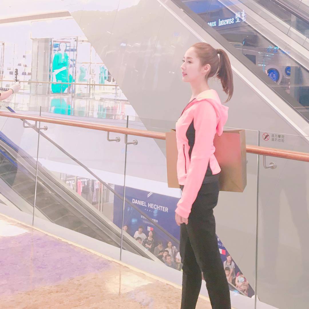 kamlp's tweet photo. 【當年今日】朴敏英在2016 &amp; 2019年6月8日更新的 IG 相片 ​​​

#박민영 #parkminyoung #朴敏英 #パクミニョン https://t.co/1rGkPh7oQO
