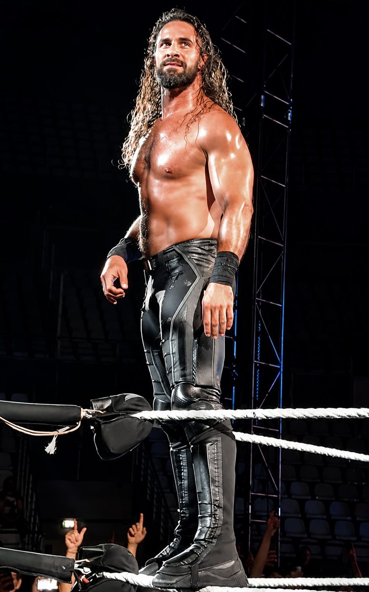 Mo_Hesham98's tweet photo. This man has been working like no one else since his return..

He didn't miss a single show since EC..

Tomorrow night is gonna mark his 11th match since WM42..

He's delivering magnificently in ring, on mic &amp; as a character..

Put the F utmost respect on Seth Rollins' name 🤍👑 https://t.co/rHVq5UsNtP
