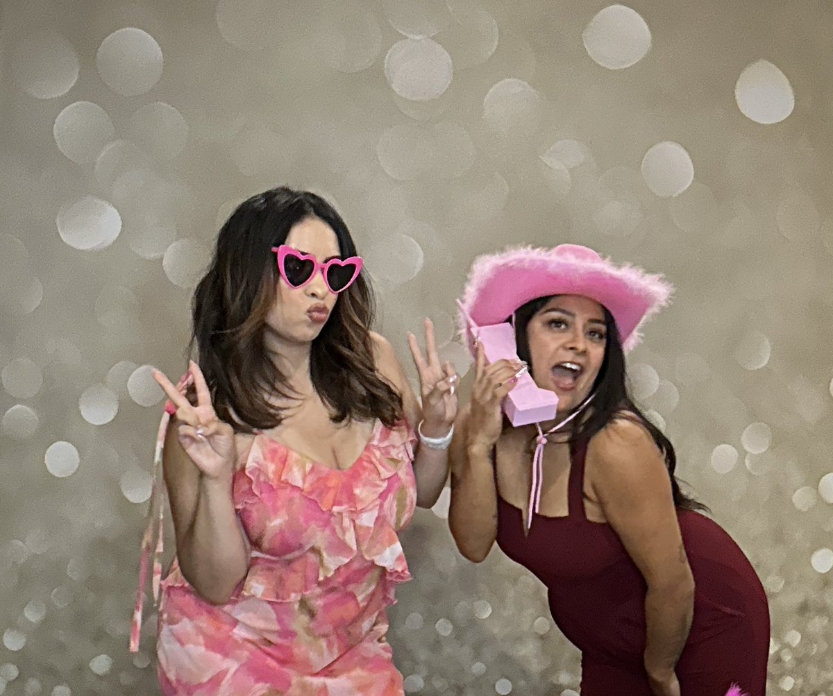 elliee_shinobii's tweet photo. bestfriend appreciation post 

grateful for a best friend who can make me laugh no matter what. never a dull moment https://t.co/oN6GaY1v7A