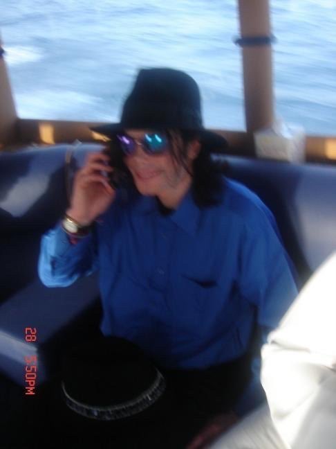 forevrmichael's tweet photo. he’s so happy to be on that damn phone https://t.co/8yRdkVHf2R