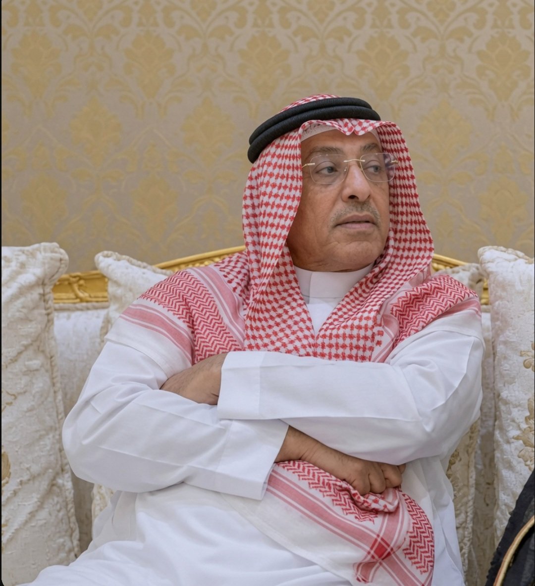 DrHuzam's tweet photo. انا لله وانا اليه راجعون.

 توفي جارنا/ عديس بن عبد الله المقاطي العتيبي .. رحمه الله  بعد مرض الم به لم يمهله طويلا.
وهو من منسوبي #قوات_الامن_الخاصة المرافقين لسمو الامير/ محمد بن نواف بن عبدالعزيز  السفير السعودي السابق في #لندن. 

عرفته اخر ايام ابتعاثي في بريطانيا ومن حسن الحظ انه جاورني في نفس الحي في #الرياض.
و لم يكن جارًا فقط، بل كان أخًا وصديقًا، احسن بحق الجوار والصداقة، وأخلص في تعامله وأخلاقه مع جميع جيرانه.
نعزي انفسنا ونعزي اهالي الحي ونعزي أهله وذويه بهذا المصاب الجلل ونسأل الله أن يغفر لابوعبدالله ويتجاوز عنه، و يسكنه في الفردوس الأعلى.