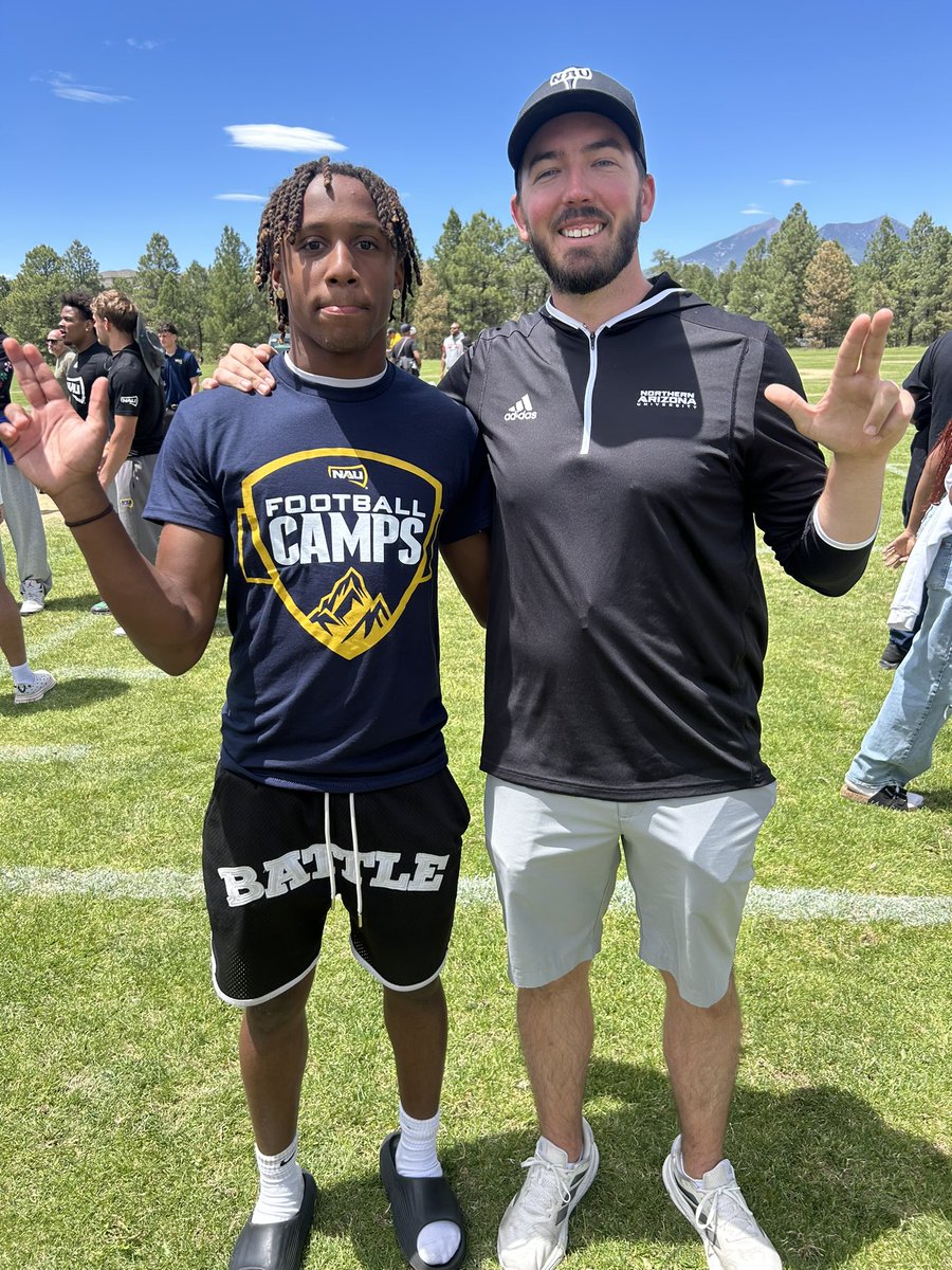 KingMauniH's tweet photo. Grateful for the opportunity to attend camp as a Safety for the Class of 2029. Being one of the youngest there made the experience even more meaningful. Thank you for the invite—ready to keep working and improving.

@CoachTDG 
@stephaunpeters 
@JDiMinno 
@adamgorney https://t.co/RHgfTndRR2