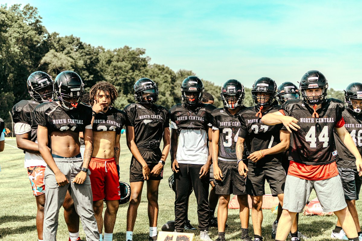 ZubareGr's tweet photo. Oh sh*t here we go again🫶🏽⏰@NCHSPanthersFB @COACHCOFFER https://t.co/HJwbWgALuQ