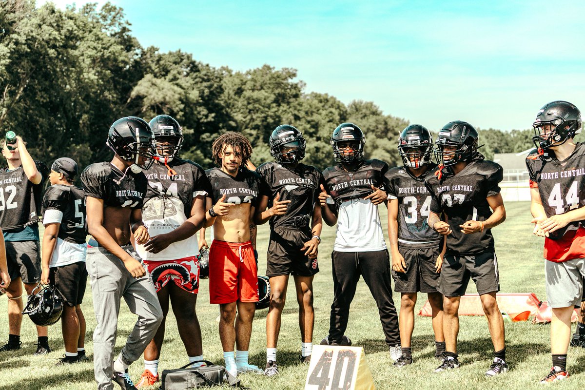ZubareGr's tweet photo. Oh sh*t here we go again🫶🏽⏰@NCHSPanthersFB @COACHCOFFER https://t.co/HJwbWgALuQ