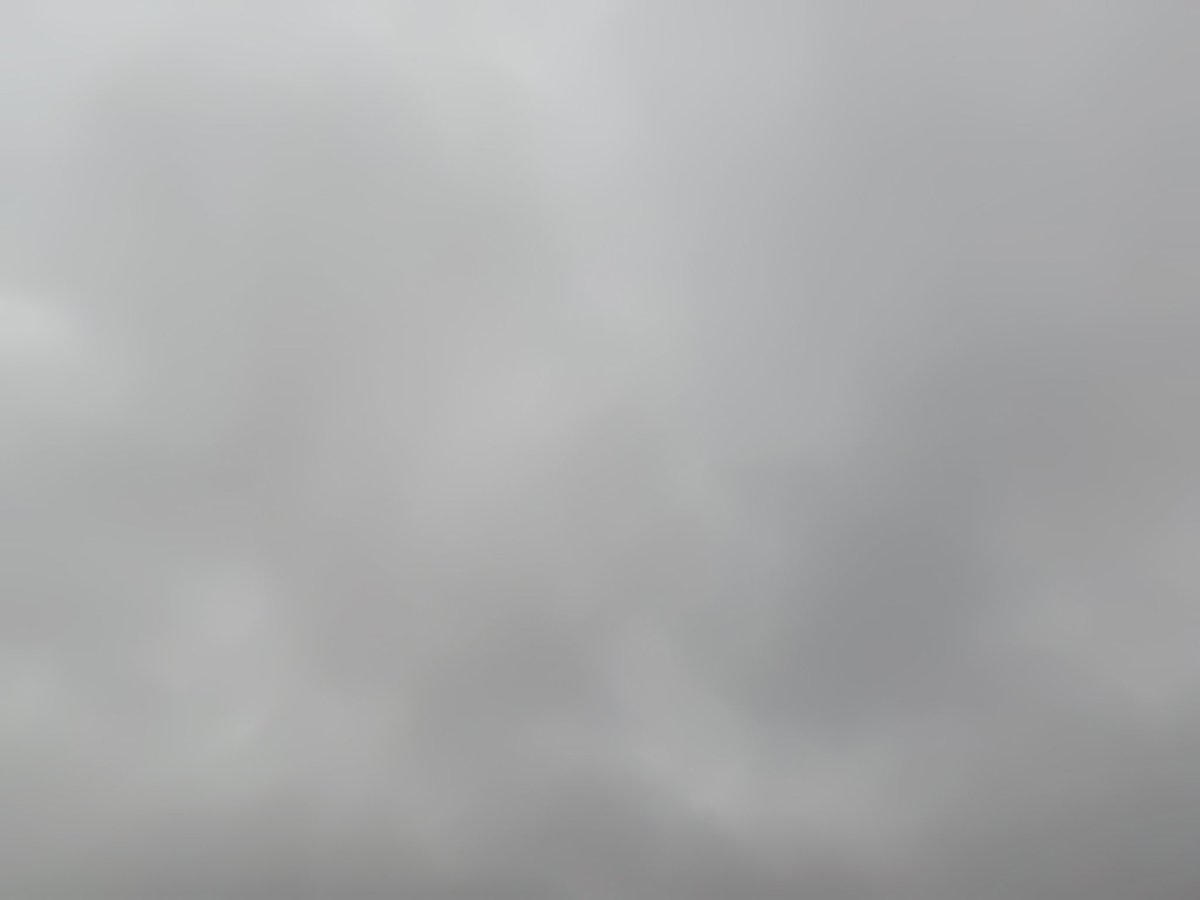 you3ta's tweet photo. 雨の月曜
#イマソラ #いまそら
関東は昨日
梅雨入り
梅雨らしい空模様です
#世界海洋デー https://t.co/sw6GlUT5C3