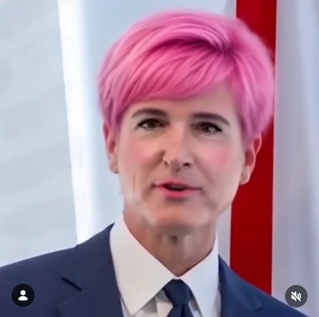 BlueDepth01's tweet photo. @GovPressOffice No computer un-enhanced... https://t.co/SkROPVyXk2