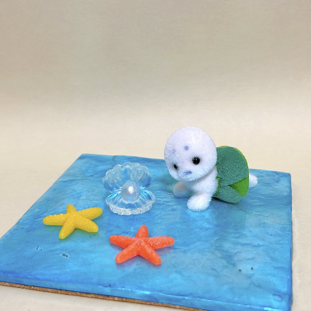 eco_sylvanian's tweet photo. キラキラ湖の水面みたいなコースター🐟✨ https://t.co/oQek3MfVmv