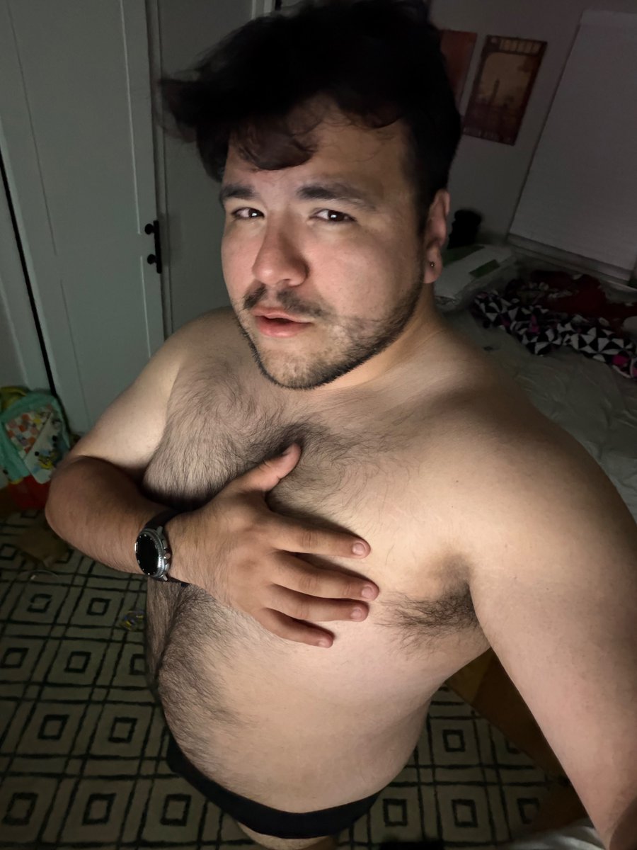 RobbySauce's tweet photo. I felt hot okay, leave me be https://t.co/9Tf0r4JyJf