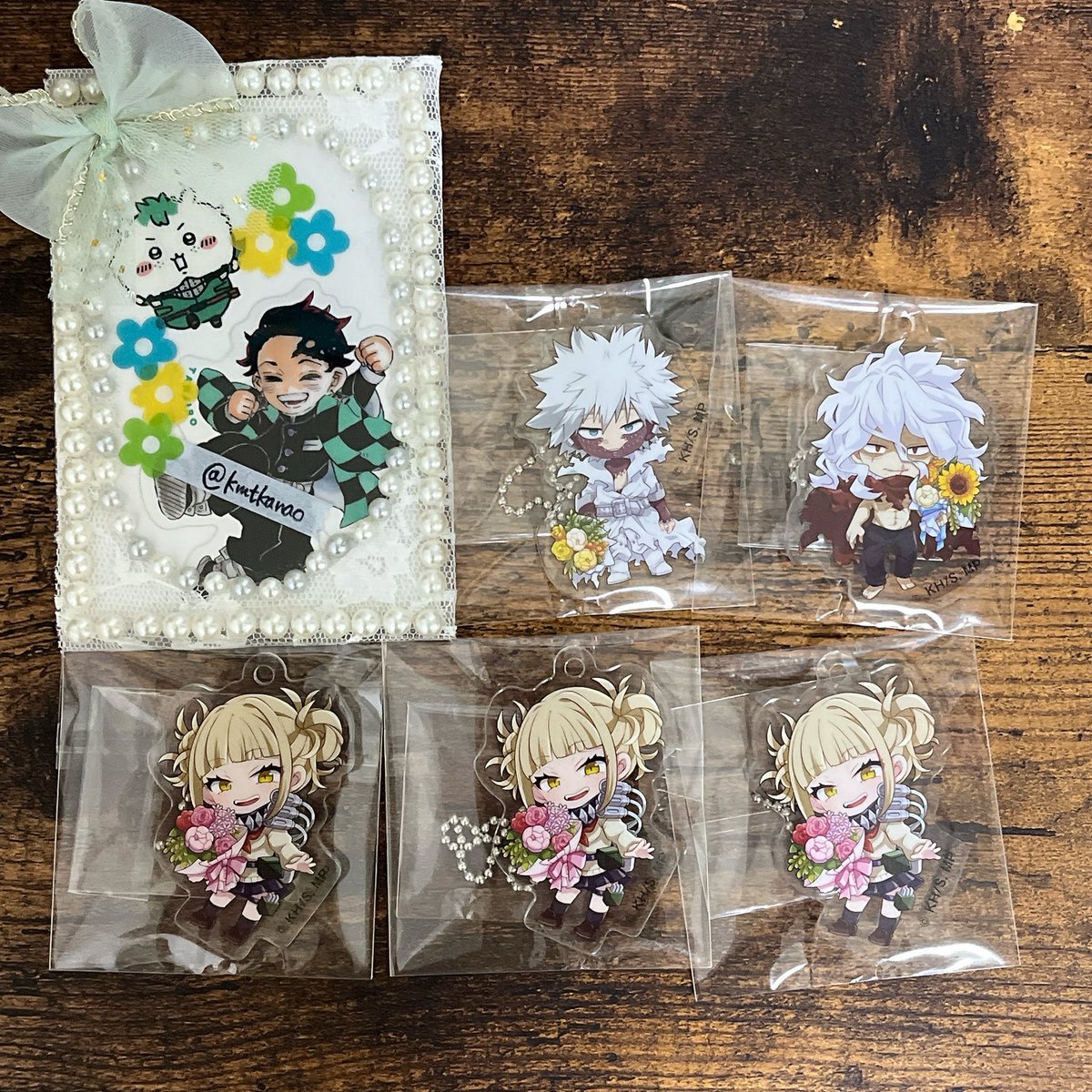 kmtkanao's tweet photo. 【交換譲渡】僕のヒーローアカデミア　ヒロアカ　GIGO アクリルチャーム

【譲】荼毘、死柄木、トガ

【求】緑谷、200円+送料

郵送希望、お心当たりのある方いらっしゃいましたらご連絡ください🙇‍♀️ https://t.co/An8hn4S5O4