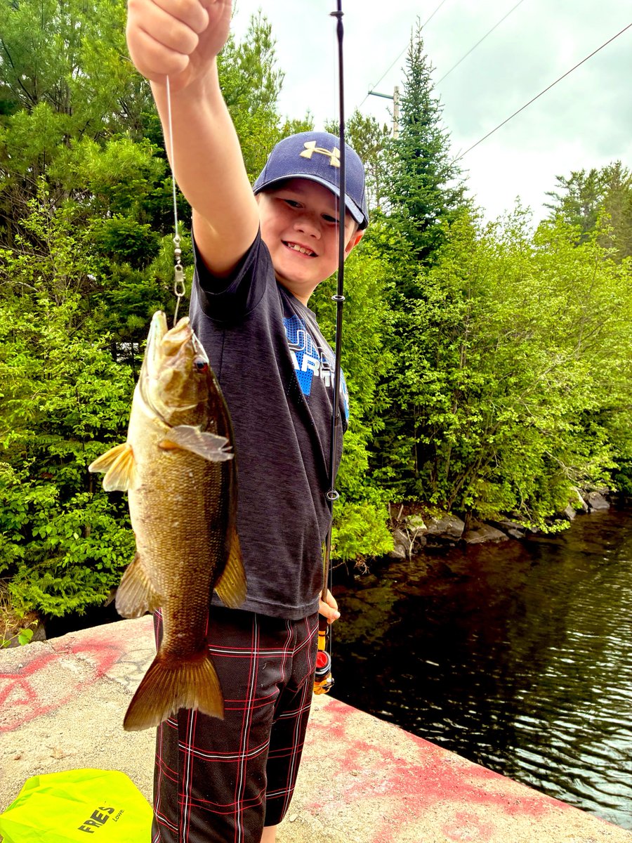 AmyNagle9's tweet photo. Fishing masters. 🎣 https://t.co/Zebn6V5xH6