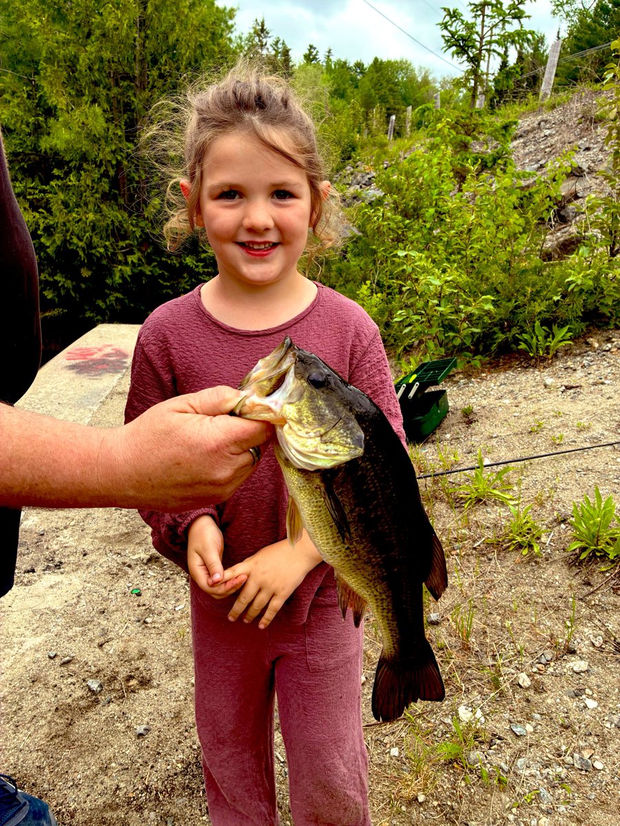AmyNagle9's tweet photo. Fishing masters. 🎣 https://t.co/Zebn6V5xH6