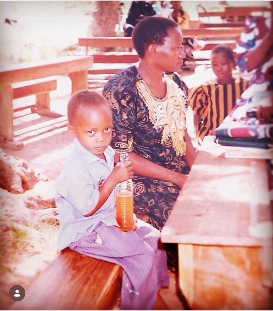 Advocate_Jebra's tweet photo. Janja hapa ulipewa soda baada ya kutoa tano, naona umerudia ili upate nyama shindili 😂😂😂 https://t.co/XZCykH8Kyo