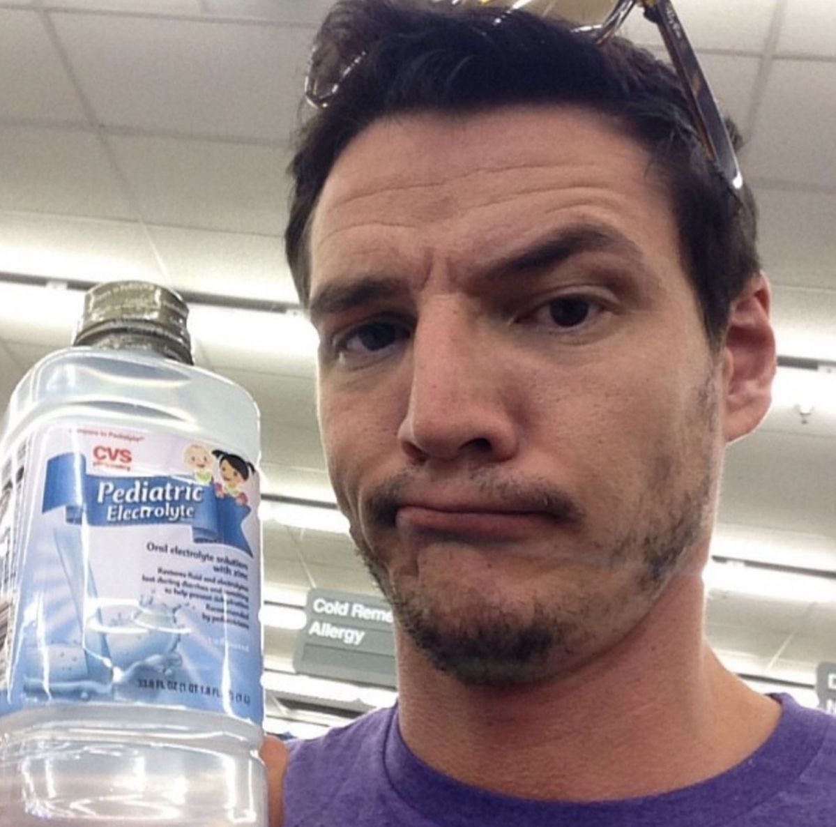angelispunkk's tweet photo. his selfies 😭 https://t.co/BqDx32lXH1