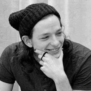 faistoconnor's tweet photo. @starqualityy09 The long hair was so early 2010s millennial https://t.co/qDDnFIWSwp