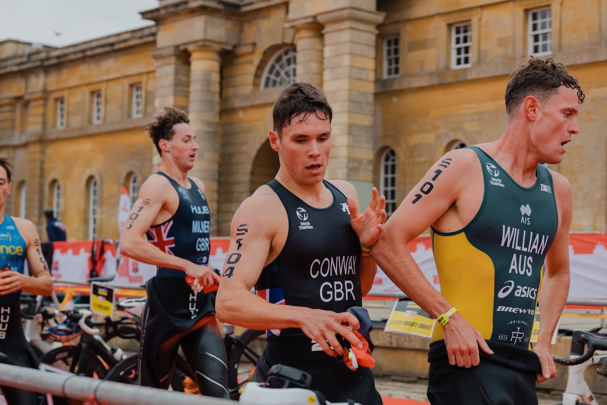 Sportzhub's tweet photo. Home favourite Ollie Conway thrilled local fans with victory at Supertri Blenheim Palace, while Australia's Luke Willian powered onto the podium and Belgium's Jolien Vermeylen dominated the women's race.

Read the full report  https://t.co/t9e4g7yoRt

#Supertri #Triathlon #LukeWillian #OllieConway #JolienVermeylen #SwimBikeRun #Sportzhub