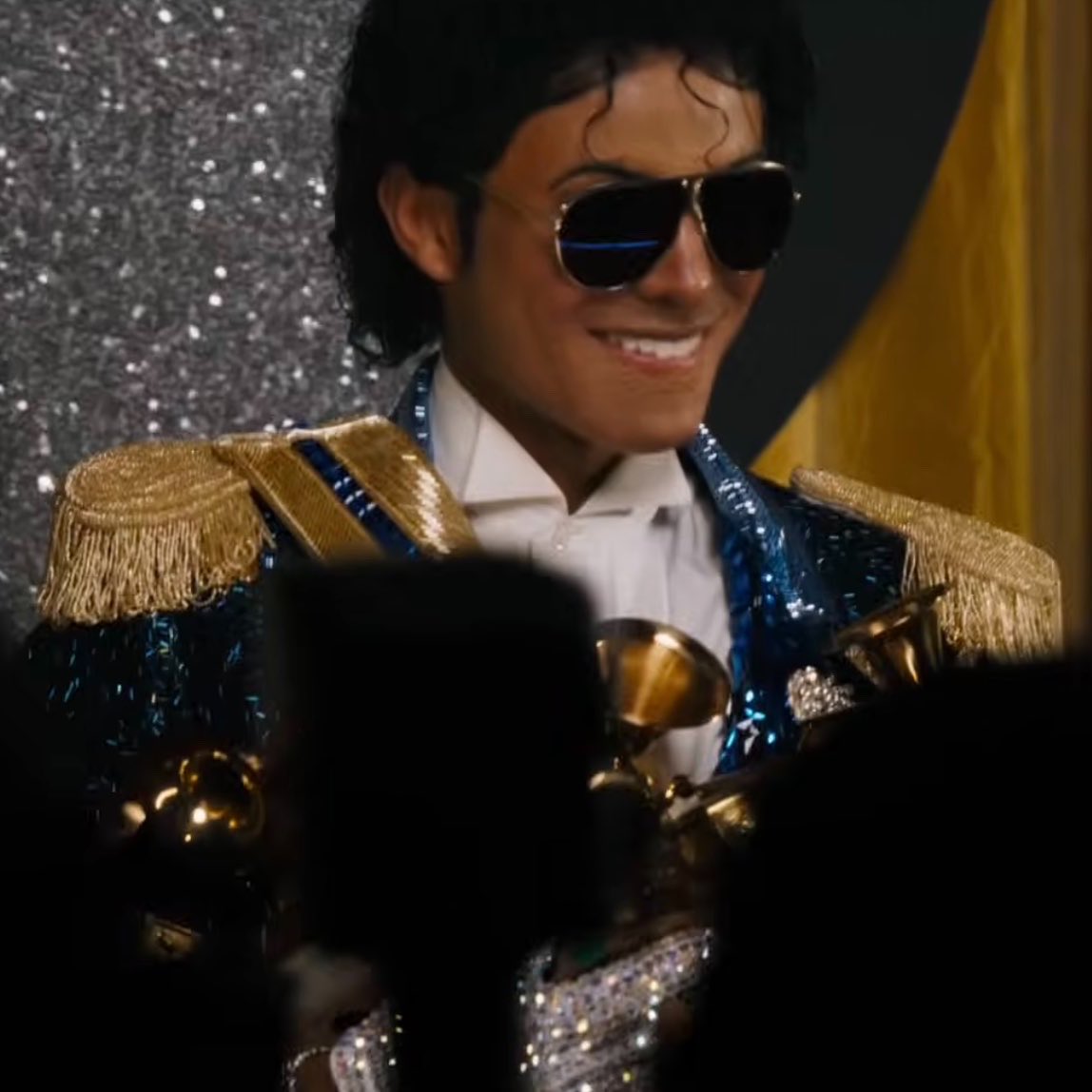 updatecharts's tweet photo. “MICHAEL” é a MAIOR BILHETERIA da HISTÓRIA da Lionsgate⁠, com US$ 898 MILHÕES arrecadados mundialmente. https://t.co/YrCqyWSc7n