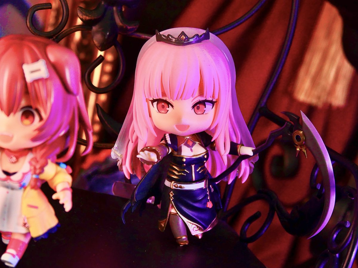T_winza's tweet photo. ねんどろいど　森カリオペ　

初めてカリオペさんを連れての撮影！

もともとカリオペさんの歌が好きなので、カッコよさが出るようにしてみました！

#callillust
#マリゾー
#ねんどろいどホロライ部 https://t.co/g2lTMkoydf