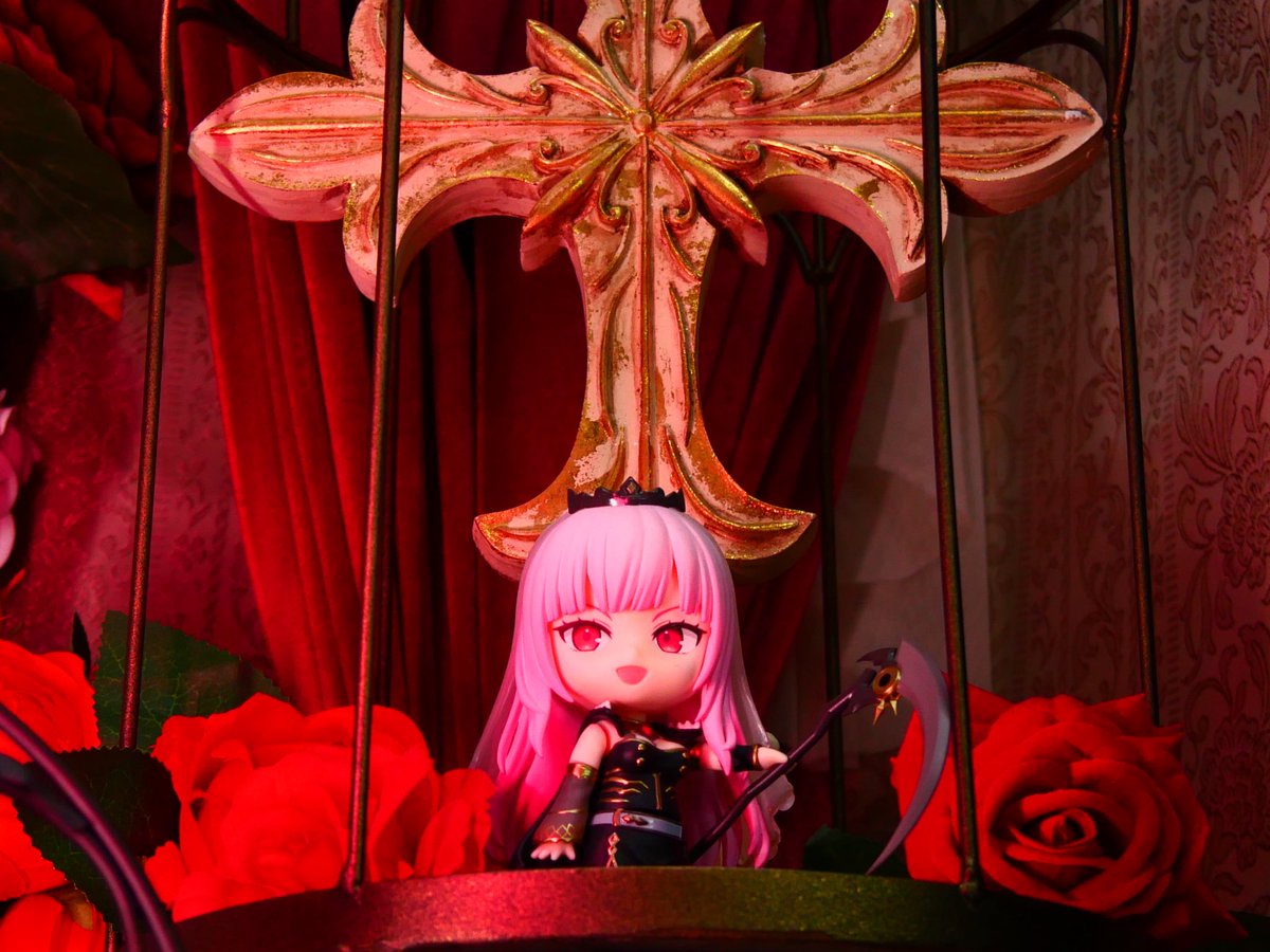 T_winza's tweet photo. ねんどろいど　森カリオペ　

初めてカリオペさんを連れての撮影！

もともとカリオペさんの歌が好きなので、カッコよさが出るようにしてみました！

#callillust
#マリゾー
#ねんどろいどホロライ部 https://t.co/g2lTMkoydf