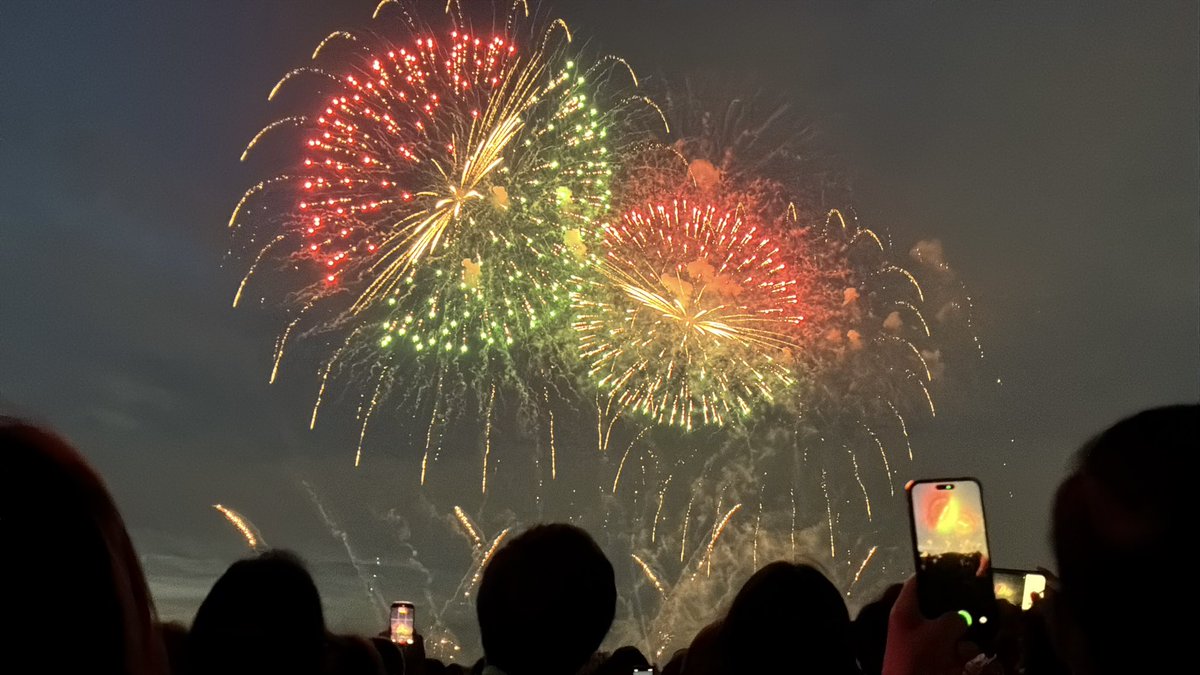 keikoukou's tweet photo. 今年初花火🎆
#スカイルミナ https://t.co/iZzh07M8T4