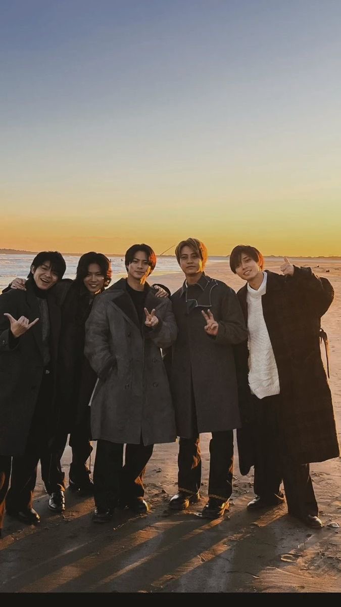TiaraiLYsemo's tweet photo. 5人とも愛してる😭。 https://t.co/xXMVPWPwBK