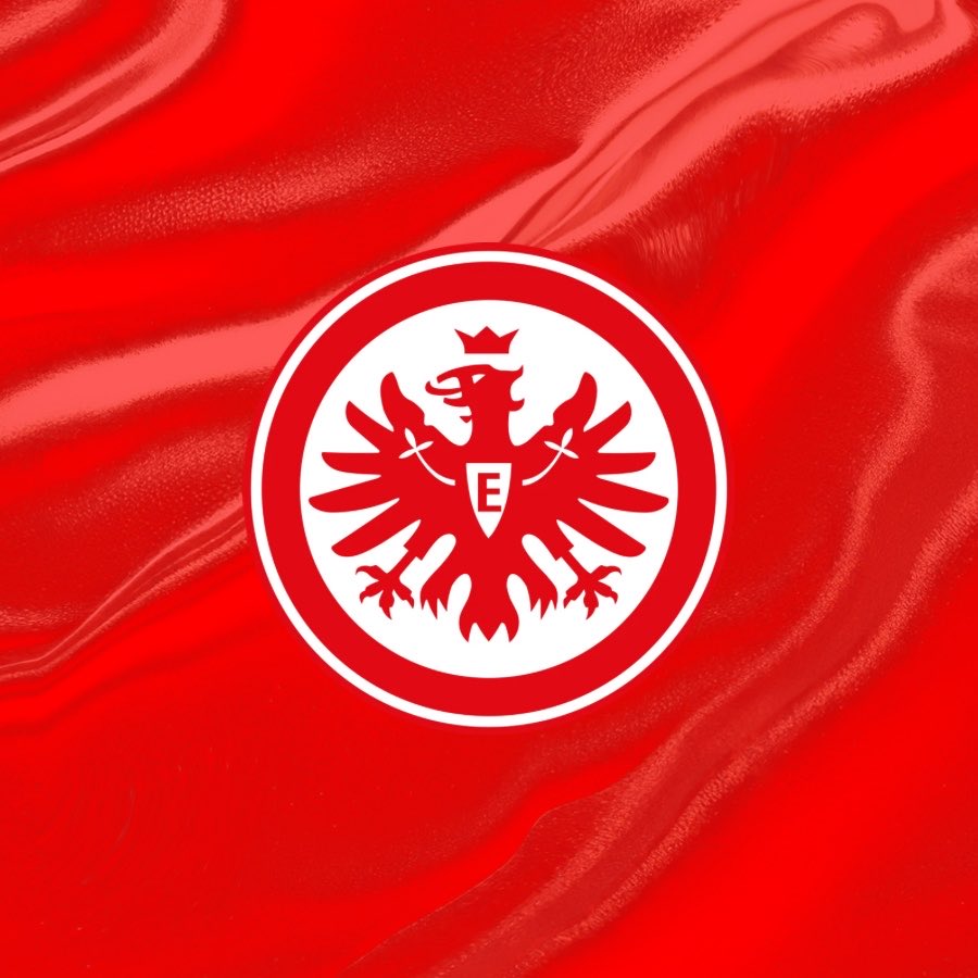 BundesInsider's tweet photo. ⚠️ ATENÇÃO! O dirigente Axel Hellmann está planejando a construção de um novo estádio para o Eintracht Frankfurt.

A ideia prevê uma arena com capacidade para até 80 mil torcedores, superando o atual Deutsche Bank Park, que recebe até 58 mil espectadores.

Por enquanto, trata-se de uma visão e planejamento interno, sem anúncio oficial de construção, local ou prazo para o projeto sair do papel.

🗞️ @BILD