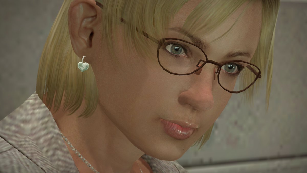 TrashPanda43's tweet photo. @kambyyy Not out of place if she still look like a woman you can see it here in dead rising remastered. https://t.co/UxRvDhHAbC