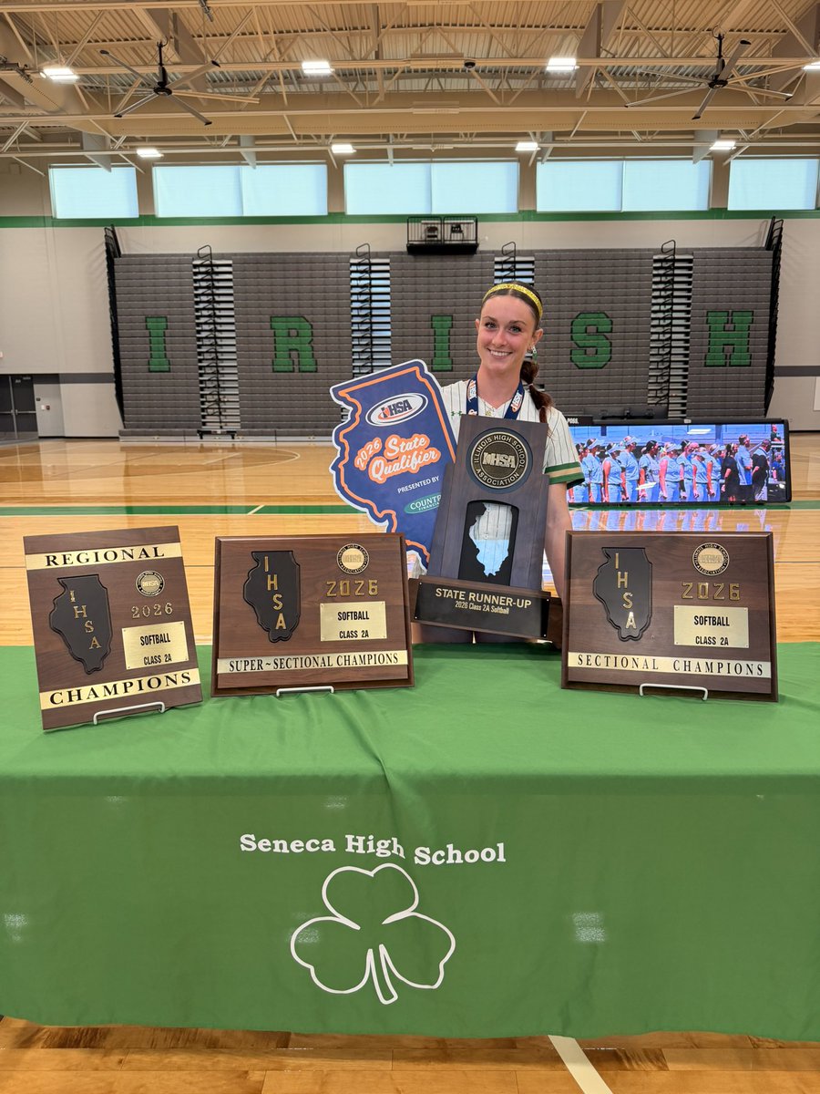 Coach_Bolden's tweet photo. Congrats to Hayden Pfeifer @HPfeifer2027 and the Seneca High School @SHS_IrishSball softball team on their 2nd place finish this year! I was able to get down to Peoria on Saturday to support Hayden and the Irish! Great season! So proud of you Hayden!! https://t.co/NQjRDHc3ho