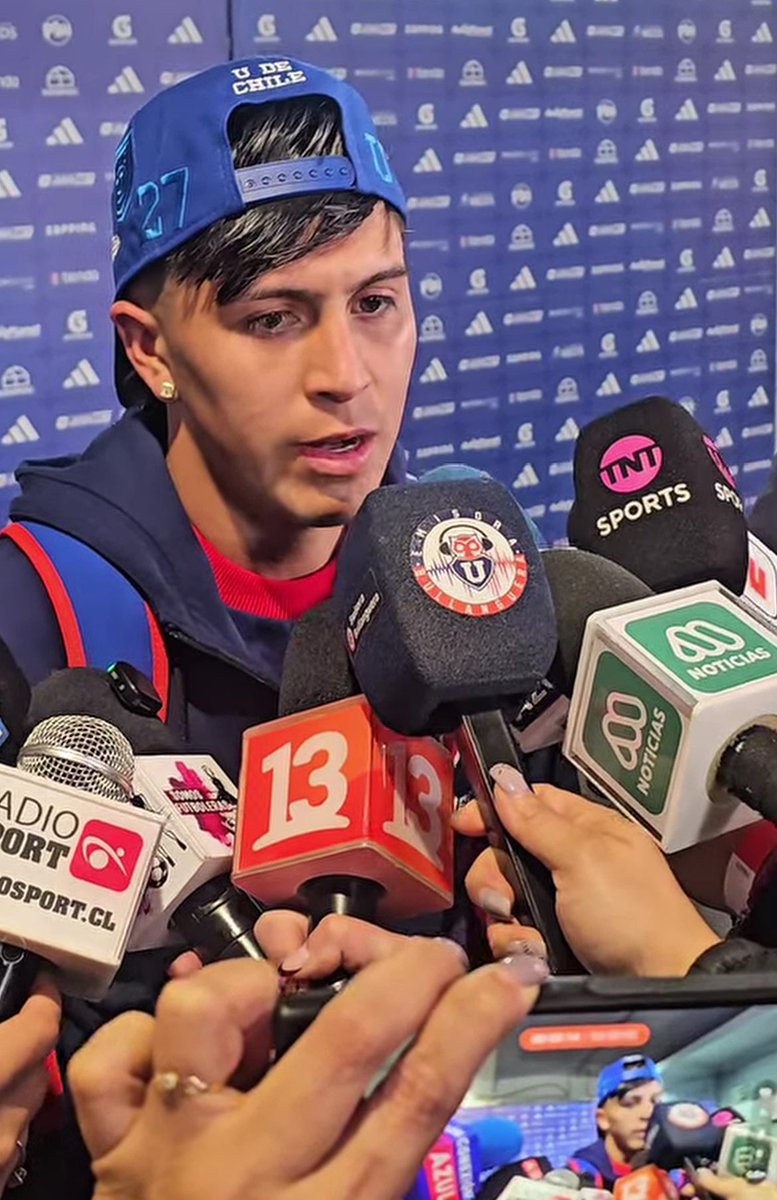 macaadjokovic's tweet photo. Mi primer partido como periodista y que mejor que cubriendo a mi equipo. 🎙️💘. (a pesar del empate y eliminación) https://t.co/27az27HMSJ