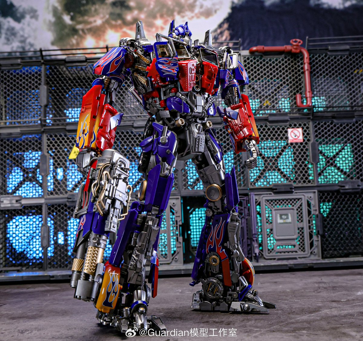 dilophosaurid's tweet photo. Chat I've been so focused on Unique Toys and Magnificent Mecha I genuinely forgot CT Toys was making an Optimus Prime too https://t.co/BeBUNwx2LN