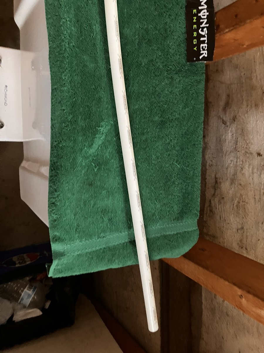 GypsyBlood420's tweet photo. When your in your basement and find a plumbers plastic pipe and messaure it with iPhone messaure tool and definitely remember how big you really are! 7.5 - 8 even! #straight #gay #Discreet https://t.co/cW2AdlN4bS