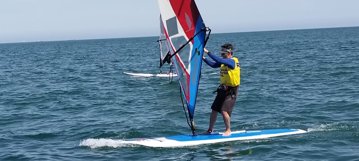 deportescg's tweet photo. 🪁🏄♂️ #windsurfer El #linense #RicardoJiménez, del @rcnlalinea gana el título de Andalucía en un vibrante desempate con #borjamelgarejo, prueba organizada por el #rcmtumbria #lalinea #puntaumbria @FAndaluzaVela @oficial_rfev
https://t.co/ipGR9a5b7z https://t.co/3KlO6jVBRn