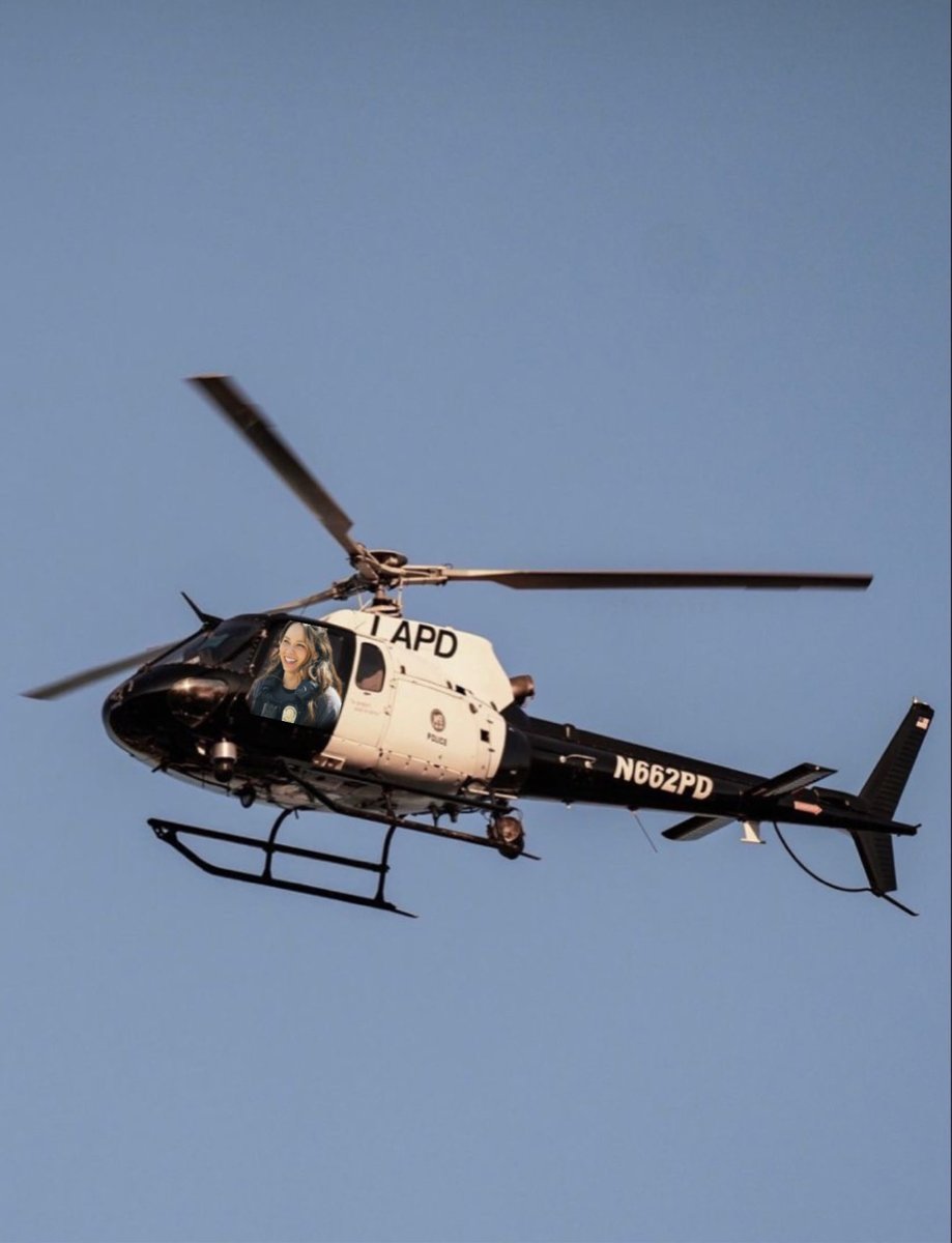 lochenpez's tweet photo. “i’d love to do a helicopter scene one day” SOMEONE GET THIS WOMEN IN A HELICOPTER NOW https://t.co/i1N0M6NXBE