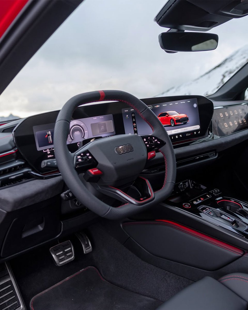 autochat360's tweet photo. Is the new Audi RS5 Avant the coolest wagon on the road right now? 👀🔥 https://t.co/Kf0jWe2bJ0
