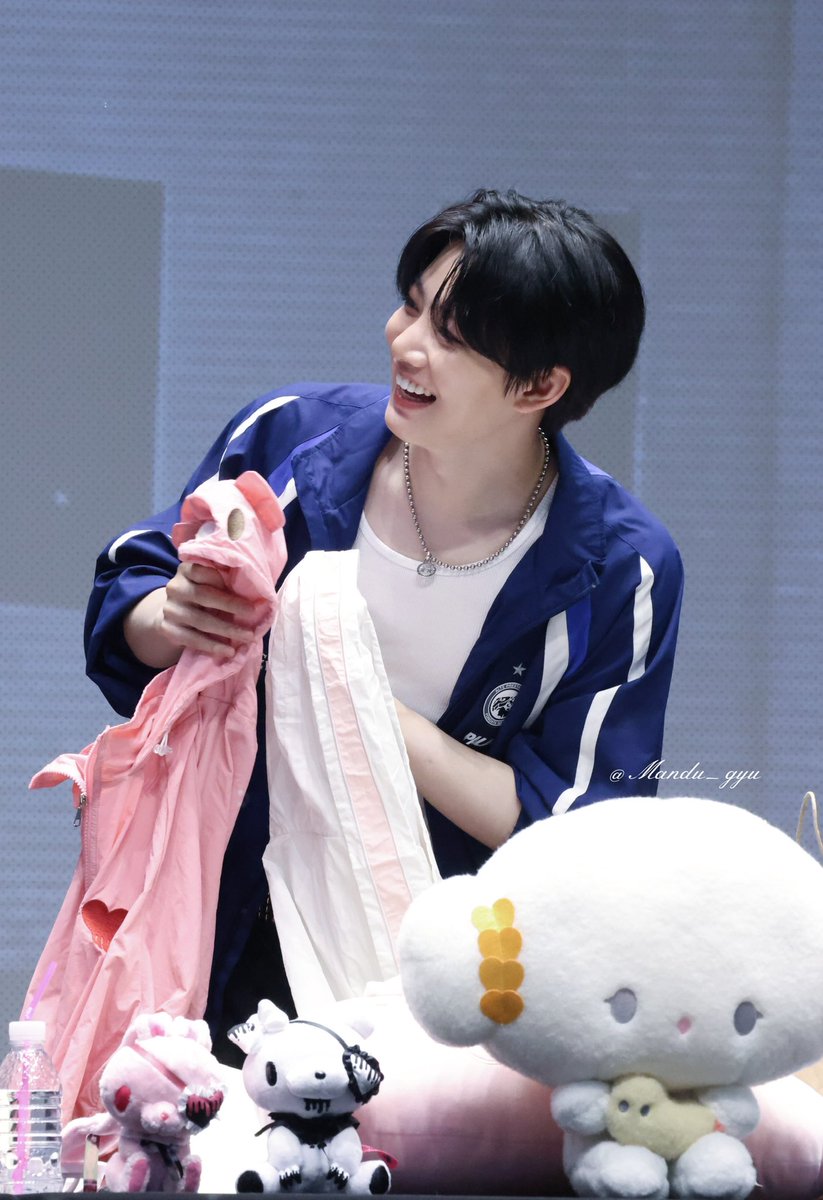 Mandu_gyu's tweet photo. 20260607 메이크스타

#준규 #JUNKYU 
#ジュンキュ #金俊奎 https://t.co/eaVP8I0xdr