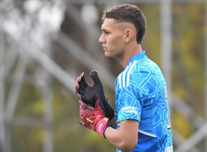 inforojo84's tweet photo. Herrera, HERRERA!!! esta sonando.

A estas alturas me gustaria que Lavagnino agarre protagonismo en 1ra y lo prueben. Todas sus referencias son buenisimas y esta respondiendo cuando le toca en reserva. https://t.co/YtXIDR1ABB