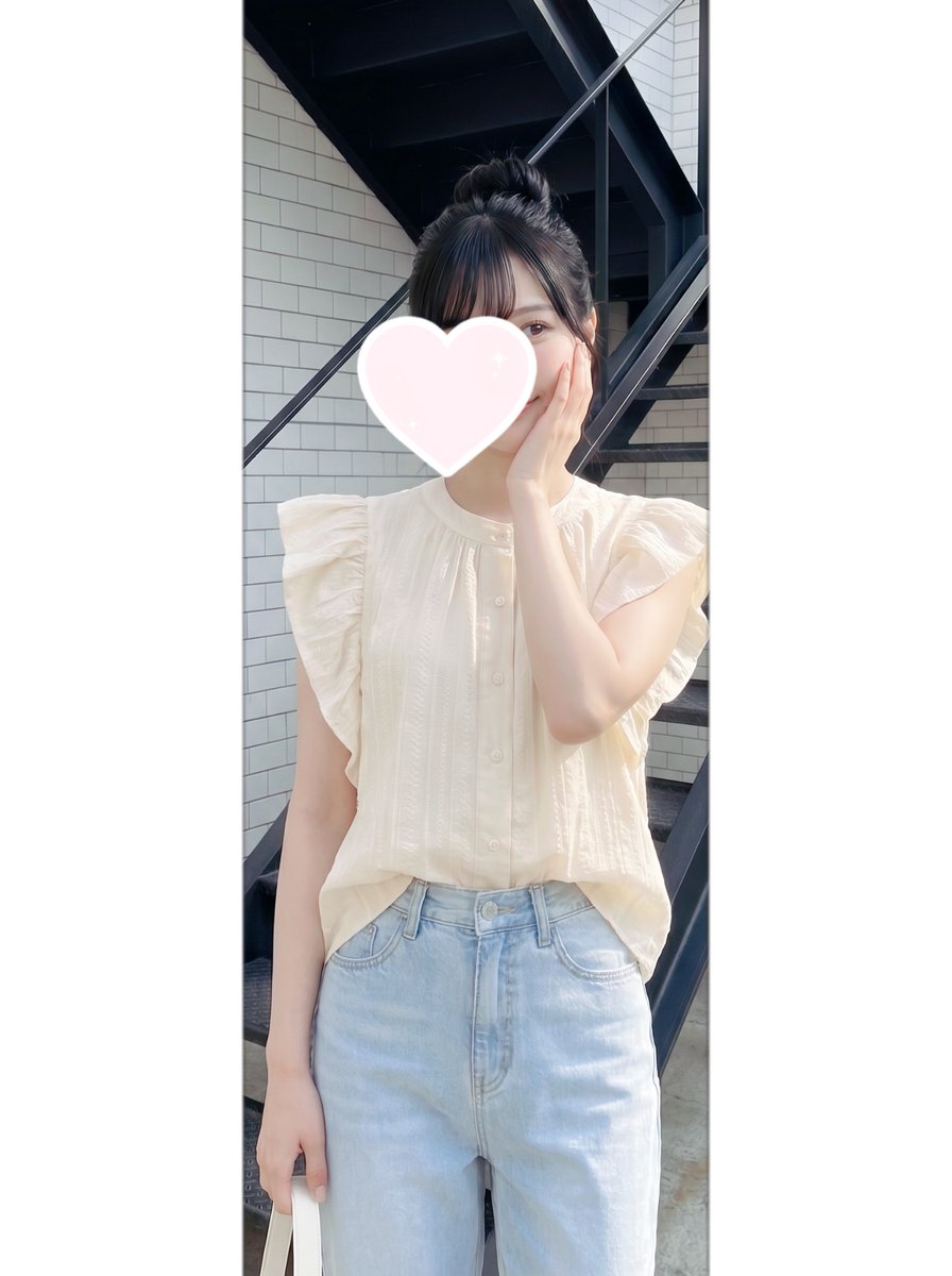 Hono__con's tweet photo. ちょっとちょっと🩷

少しでも可愛く写れると聞いて、やってみました💓

どうかな…？❤️ https://t.co/LYdavloX2V