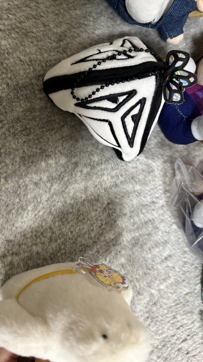 funiodayoo's tweet photo. ｻﾝｶｸｽｧﾝ
少し🤏ｺﾜｧｲから距離をと…ｱｧ‼️ https://t.co/EyZrXw5WG1