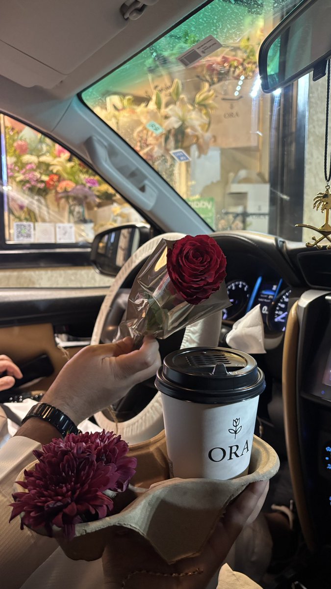 42mj_'s tweet photo. معك يا حلو الليـــالي ♥️ https://t.co/Vfk6pzdCWn