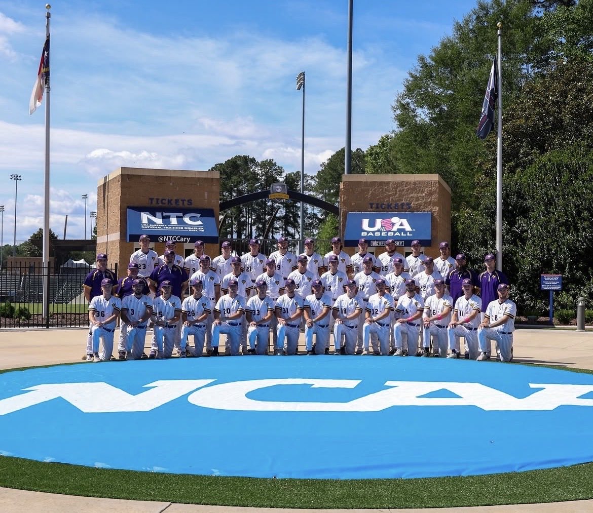 CoachLaRosa's tweet photo. A Season to Remember ￼￼🐏🤘 https://t.co/r4s34wVgES