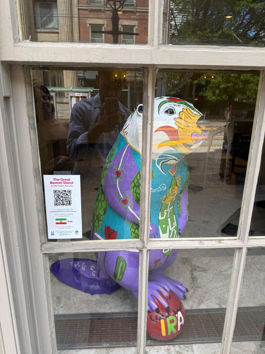 Kenmabraham's tweet photo. The Great Beaver Quest is the sickest thing Toronto has done in a minute

51 Beavers painted by different artists for each country playing in fifa (+some bonus ones). Sick way to explore your city https://t.co/y7OdoGWDaH