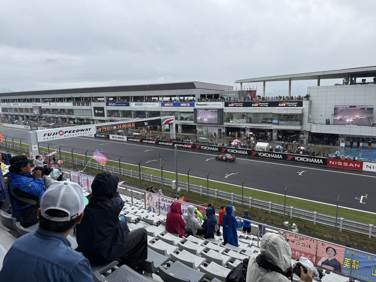 buzzsatoto's tweet photo. @ZAK_Wing おつかれ様でした🏁 https://t.co/NLlvPeXoGu