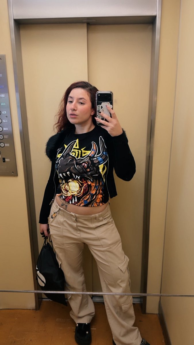 mariafogueta's tweet photo. obcecada no lookinho digimon digitais 😭 https://t.co/sM0SObBa5U