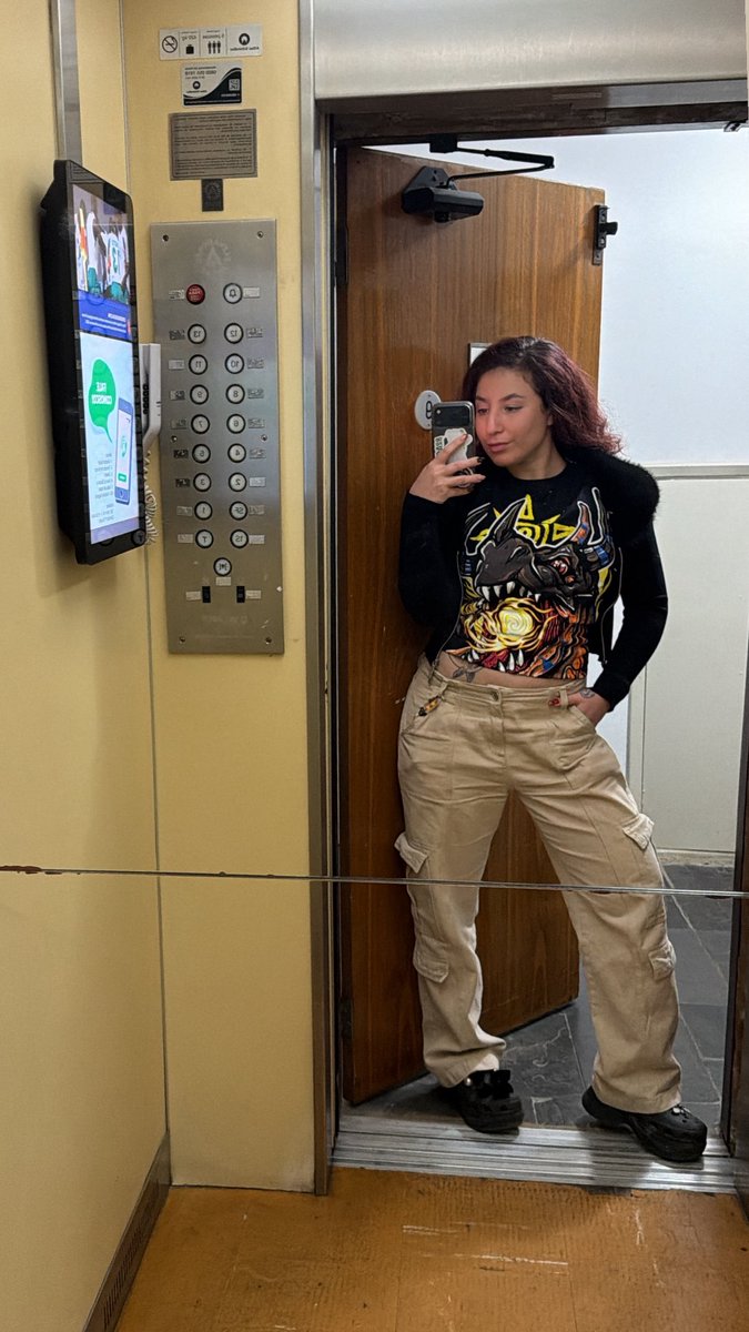 mariafogueta's tweet photo. obcecada no lookinho digimon digitais 😭 https://t.co/sM0SObBa5U