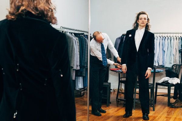 mikefaistfiles's tweet photo. HAPPY TONY AWARDS DAY

Here are some photos of 2017 Tony nominee Mike Faist during a fitting ahead of the Tony Awards. https://t.co/f3UH01TPCC